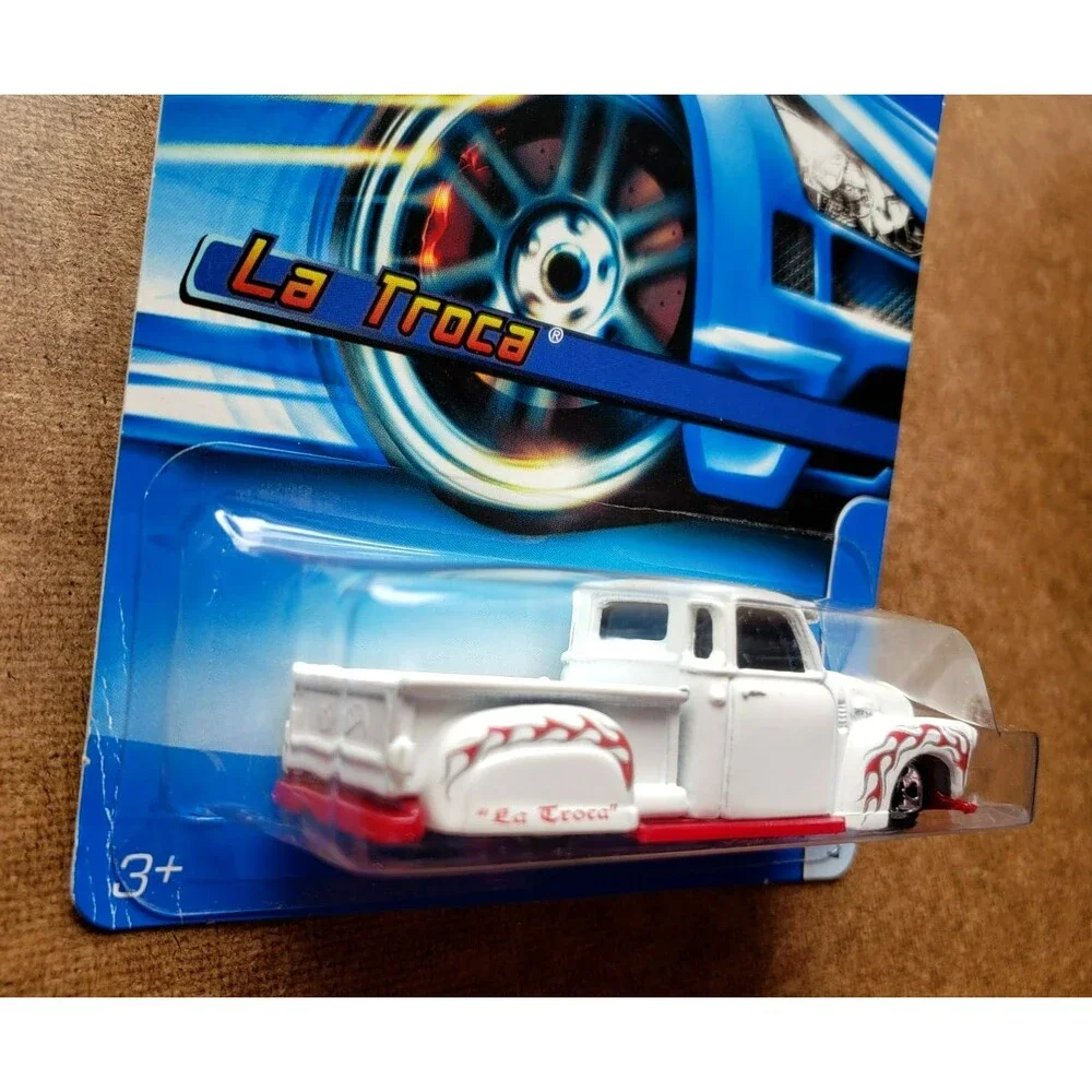 VTG 2005 Hot Wheels LA TROCA White #169 MAINLINE Lowrider Truck 1:64 #H9077 5SP